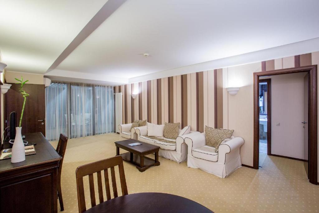 Alpin Resort Hotel - Apartamentele 2403-2404- Proprietate Administrata De Gazda Privata Poiana Braşov Dış mekan fotoğraf